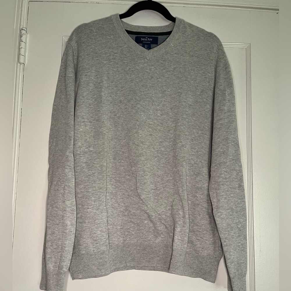 The Savile Row Company London Light Gray V-Neck Sweater Men's Large